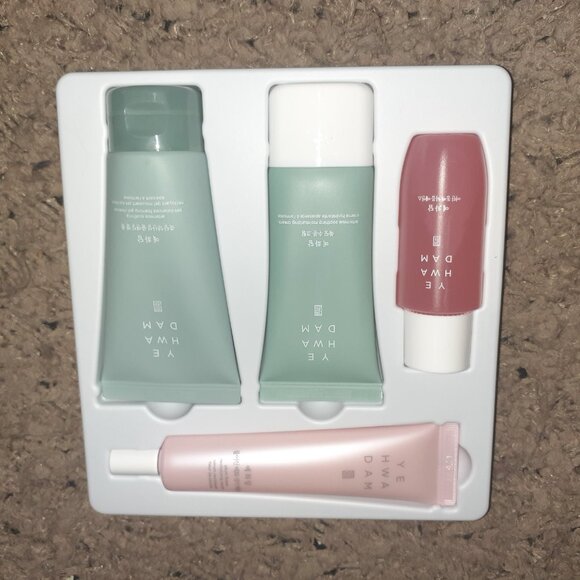 THE FACE SHOP-Yehwadam-Essential Travel Set-4 Pieces-New/Boxed - Picture 2 of 4